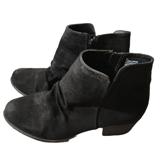LANE BRYANT Plus Size Wide Width Faux Suede Ankle Booties Shoes Womens Size 8 W - Picture 1 of 9